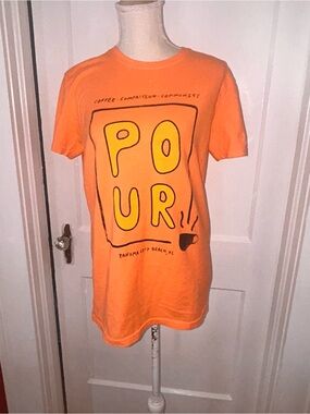 Womens Orange "POUR" Graphic Coffee Tee size small